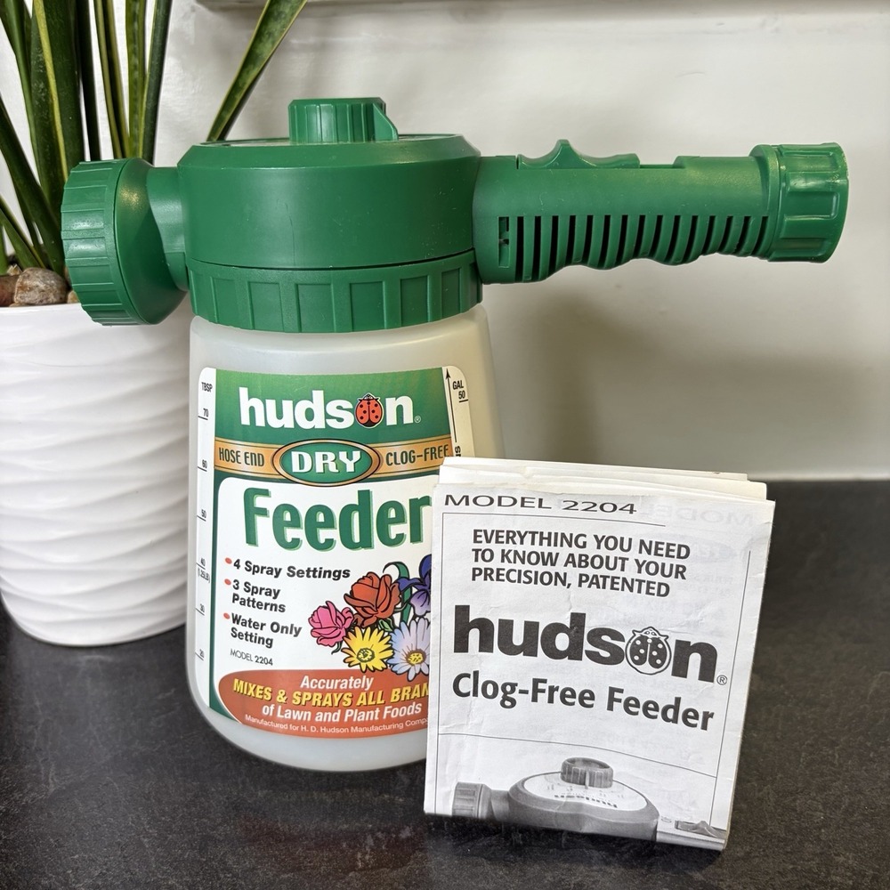 NEW Hudson's 70 Gallon Dry Feeder Self Mixing No Clog Sprayer Hose End 2204